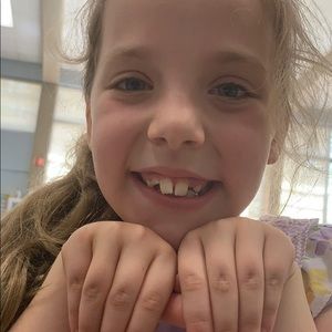 Meet your Posher, Iris